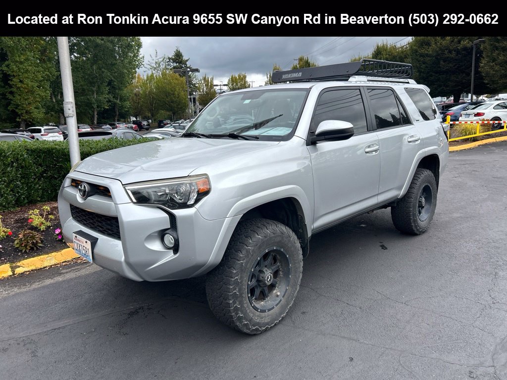 Used 2015 Toyota 4Runner SR5 AWD/4WD image 6