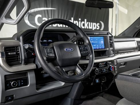 Used 2025 Ford F350 XLT image 16