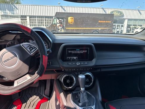 Used 2017 Chevrolet Camaro LT w/ Technology Package RWD image 13