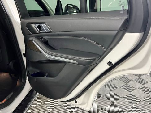 Used 2023 BMW X5 sDrive40i image 32