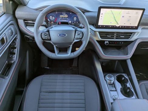 New 2026 Ford Explorer ST-Line w/ ST-Line Street Pack image 15