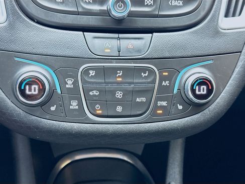 Used 2023 Chevrolet Malibu LT image 12