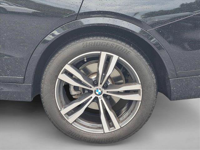 Used 2025 BMW X7 xDrive40i w/ M Sport Package AWD/4WD image 12