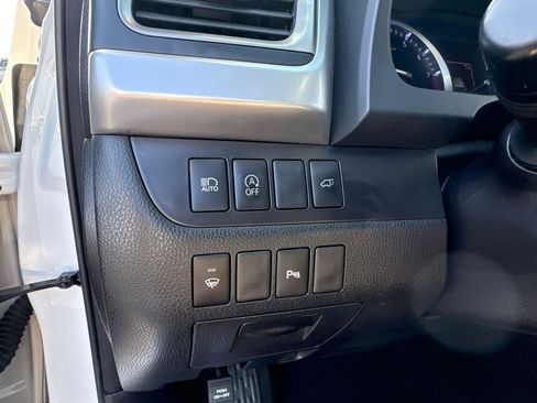 Used 2018 Toyota Highlander Limited w/ Protection Package #3 image 20