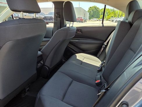Used 2025 Toyota Corolla LE FWD image 6