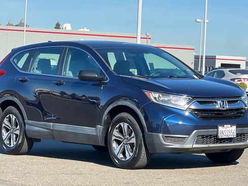 Used 2019 Honda CR-V LX image 5