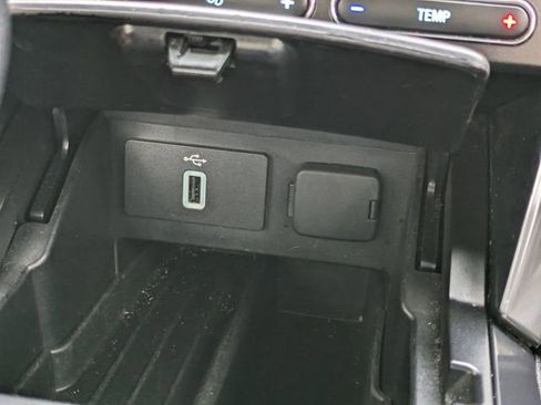 Used 2018 Ford Explorer Limited FWD image 33