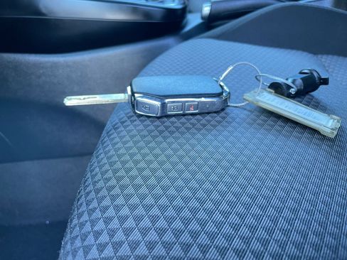 Used 2025 Kia Soul LX w/ LX Technology Package image 21