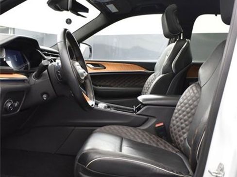 Used 2023 Jeep Grand Cherokee L Summit image 7