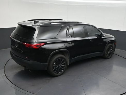 Used 2024 Chevrolet Traverse RS FWD image 24