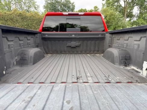 Used 2022 Chevrolet Silverado 1500 LT Trail Boss w/ Convenience Package II AWD/4WD image 29