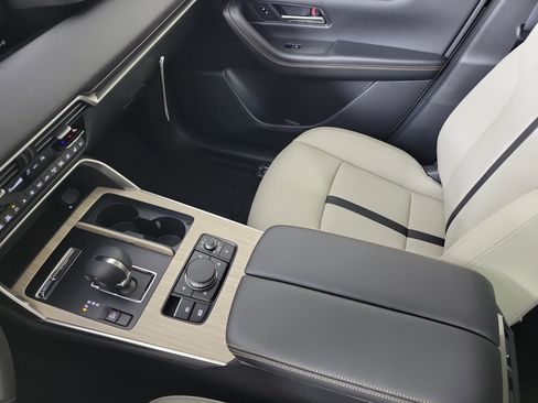 New 2026 MAZDA CX-90 3.3 Turbo w/ Preferred Package image 25