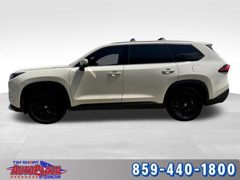 Used 2024 Toyota Grand Highlander AWD Hybrid image 12