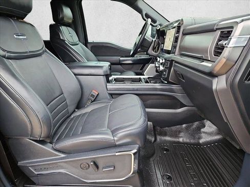 Certified 2025 Ford F250 Platinum AWD/4WD image 21