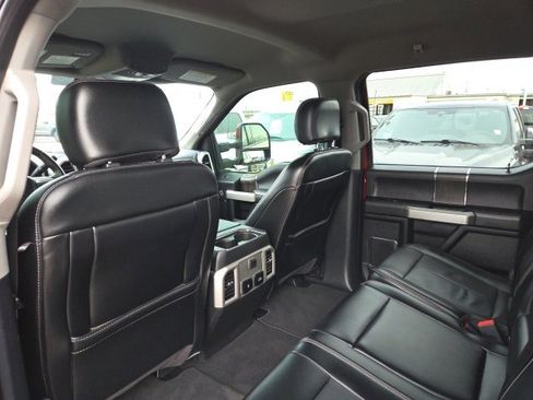 Used 2020 Ford F350 Lariat w/ Lariat Ultimate Package image 46