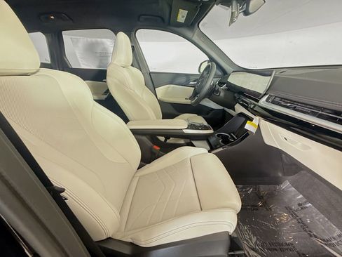 New 2026 BMW X1 xDrive28i w/ M Sport Package AWD/4WD image 30