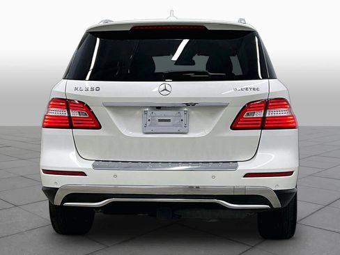Used 2013 Mercedes-Benz ML 350 BlueTEC 4MATIC image 4