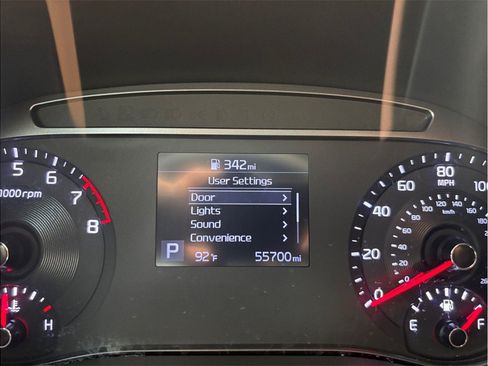 Used 2020 Kia Soul LX FWD image 17