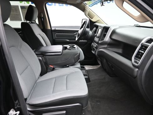 Used 2020 RAM 1500 Big Horn image 7