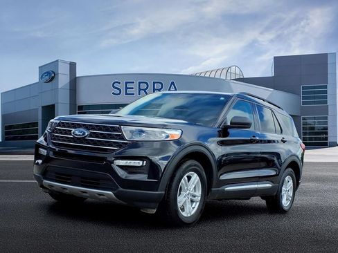 Used 2023 Ford Explorer XLT w/ Equipment Group 202A AWD/4WD image 1