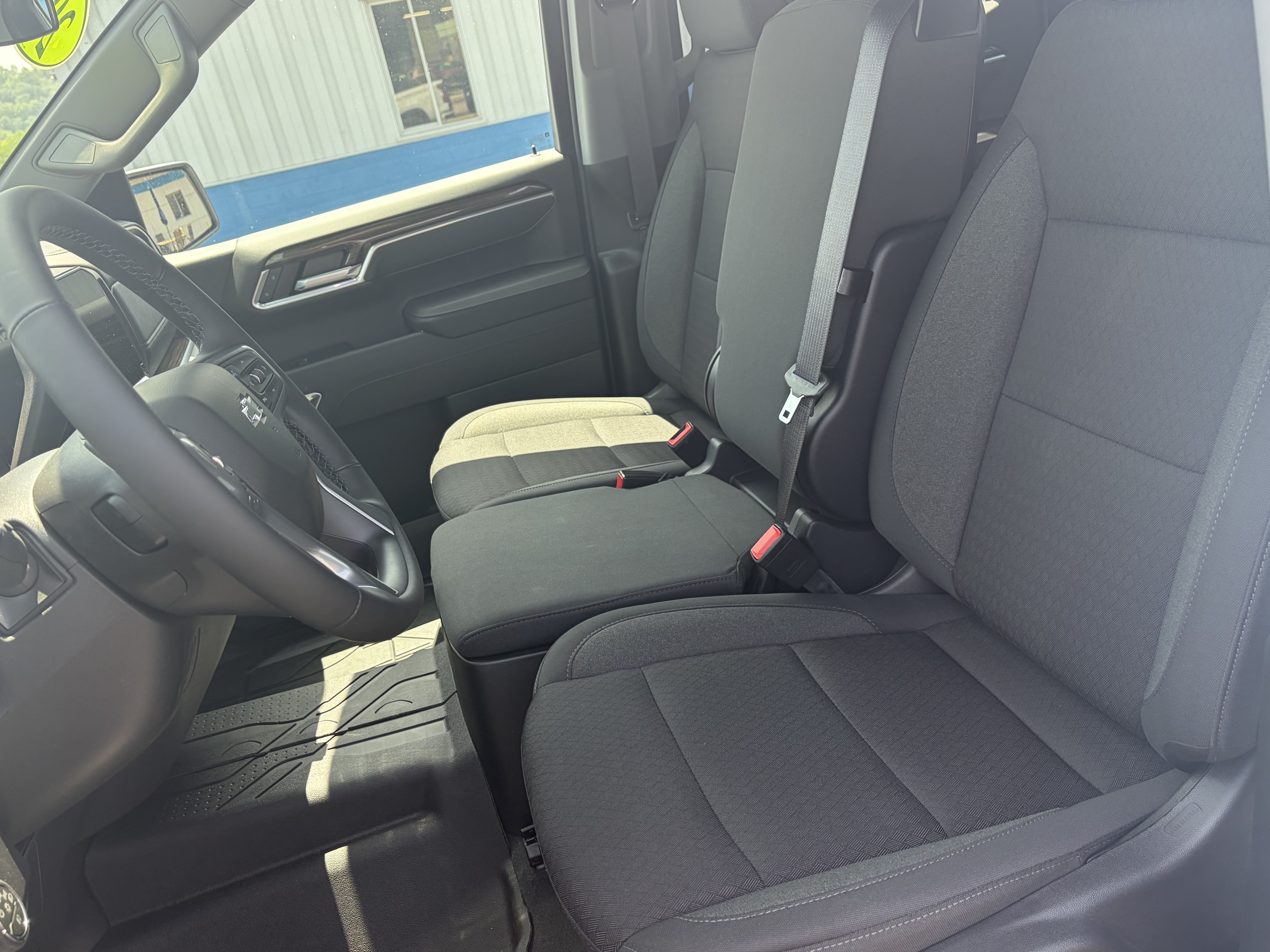 Used 2026 Chevrolet Silverado 1500 RST w/ LPO, Dark Essentials Package AWD/4WD image 17