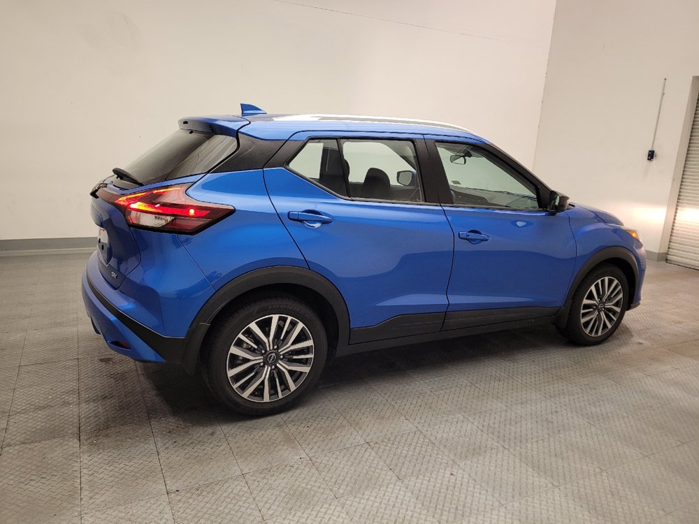 Used 2023 Nissan Kicks SV FWD image 10