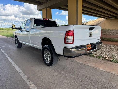 Used 2019 RAM 2500 Tradesman w/ Chrome Appearance Group AWD/4WD image 5