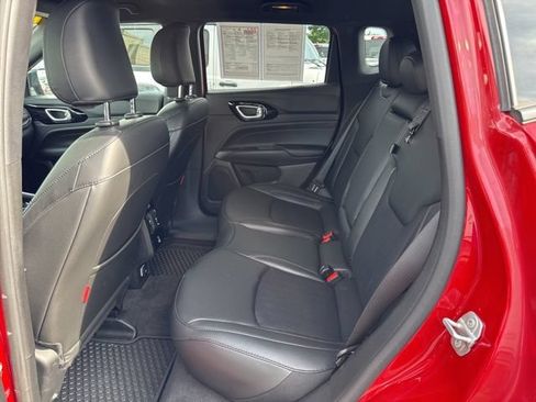 Used 2023 Jeep Compass Trailhawk w/ Trailhawk Convenience Group AWD/4WD image 18
