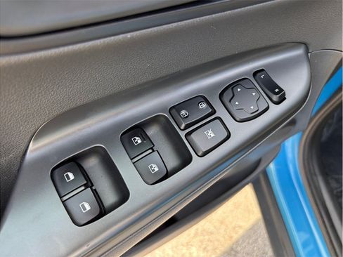 Used 2020 Hyundai Kona SEL AWD/4WD image 18