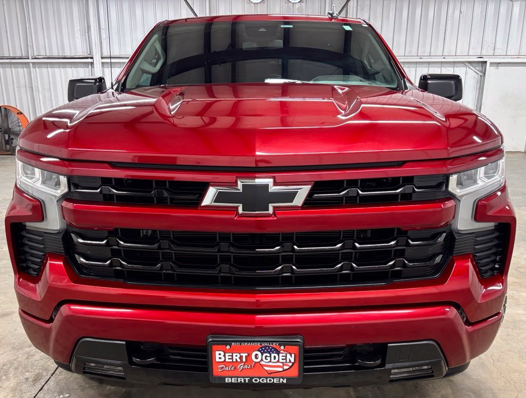Used 2024 Chevrolet Silverado 1500 RST w/ Texas Edition Plus AWD/4WD image 2