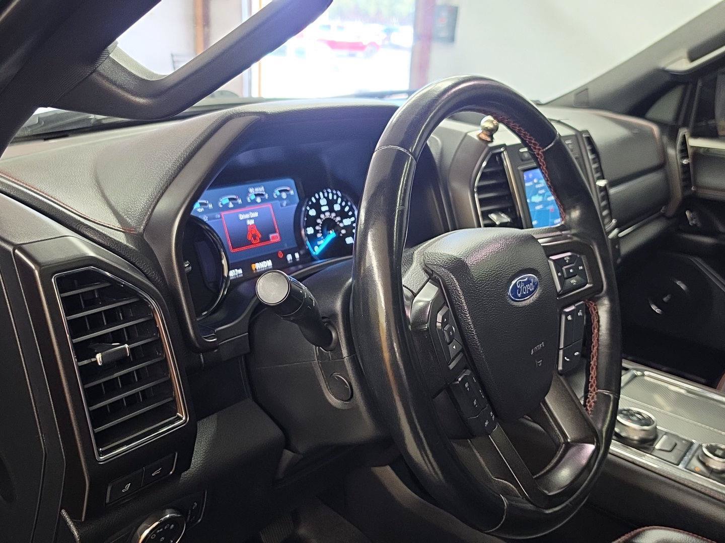 Used 2020 Ford Expedition Limited w/ Equipment Group 303A AWD/4WD image 6