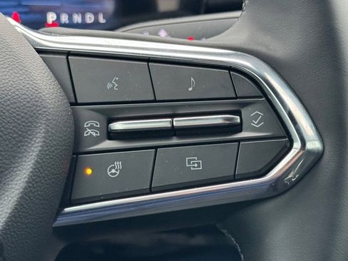 Used 2025 Chevrolet Equinox LT w/ Safety and Technology Package image 17