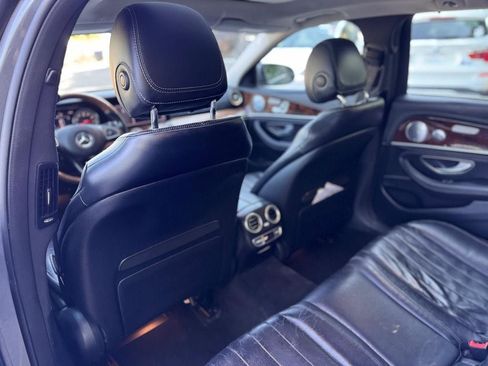 Used 2018 Mercedes-Benz E 400 4MATIC Wagon image 20