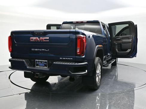 Used 2022 GMC Sierra 3500 Denali w/ Denali Ultimate Package image 62