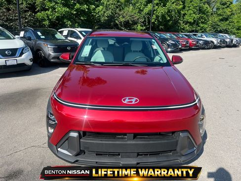 Used 2024 Hyundai Kona SEL FWD image 9