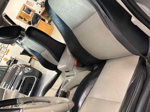 Used 2008 Jeep Grand Cherokee Limited w/ Trailer Tow Group IV image 24