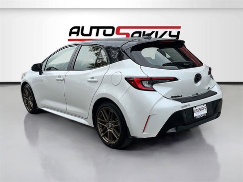 Used 2025 Toyota Corolla Hatchback image 5