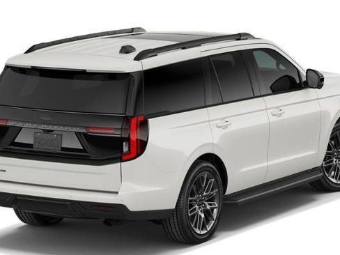 New 2026 Ford Expedition Platinum image 3