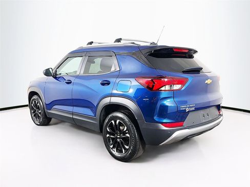 Used 2021 Chevrolet TrailBlazer LT w/ Convenience Package image 5