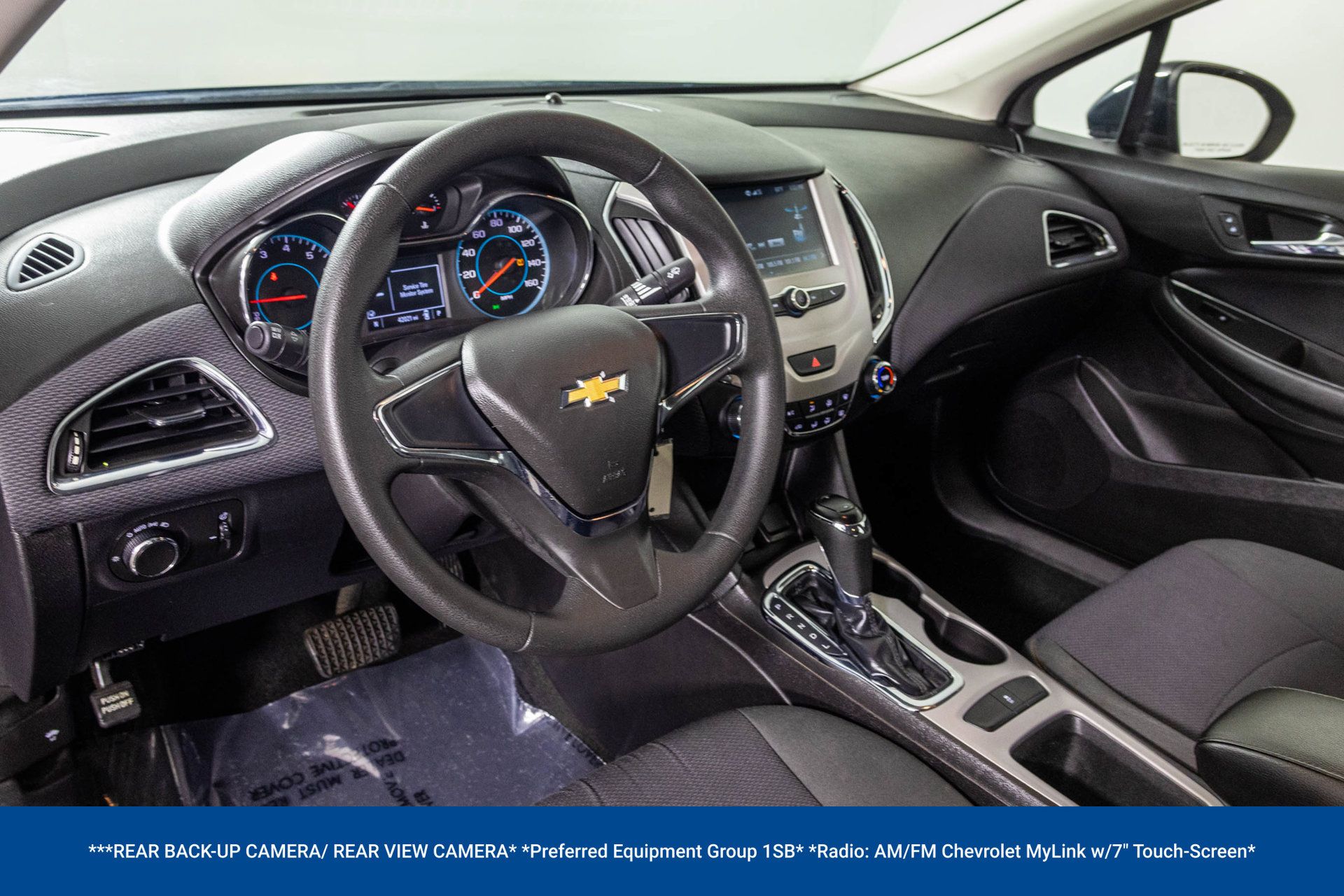Used 2017 Chevrolet Cruze LS FWD image 4