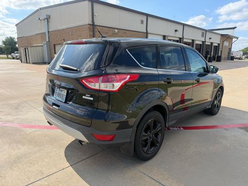 Used 2015 Ford Escape SE FWD image 5