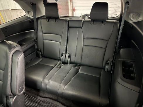 Used 2020 Honda Pilot Touring image 9