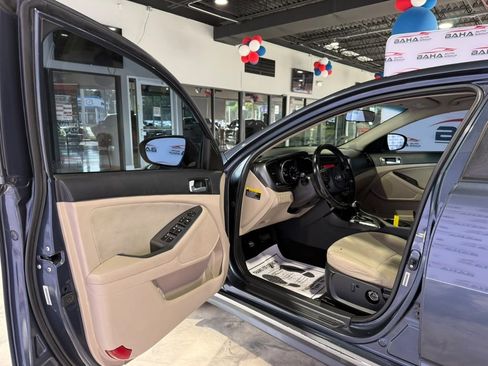 Used 2015 Kia Optima LX FWD image 22
