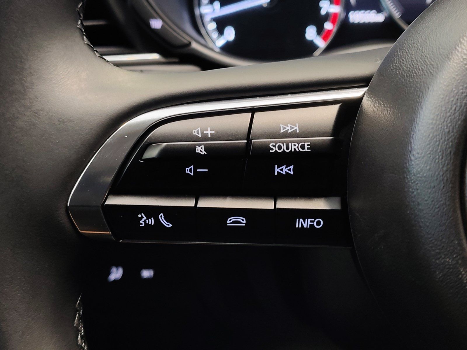 Used 2025 MAZDA CX-30 AWD 2.5 S w/ Preferred Package image 18