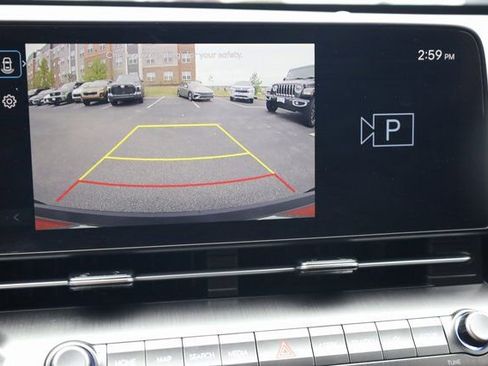 Used 2025 Hyundai Kona SEL image 22