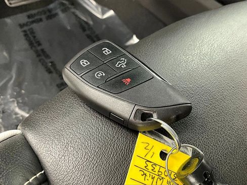 Used 2023 GMC Sierra 1500 AT4X image 11