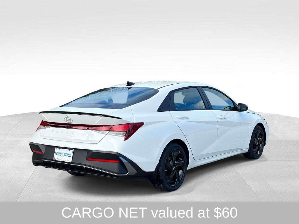 New 2026 Hyundai Elantra SEL Sport FWD image 4