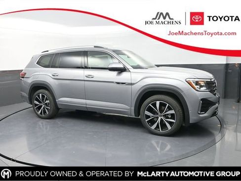 Used 2026 Volkswagen Atlas SEL Premium R-Line AWD/4WD image 1