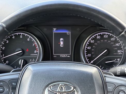 Used 2024 Toyota Camry SE FWD image 16