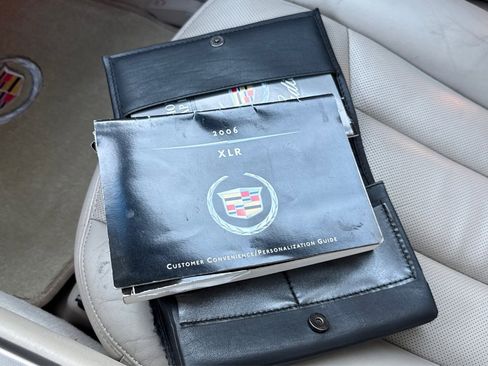 Used 2006 Cadillac XLR image 17